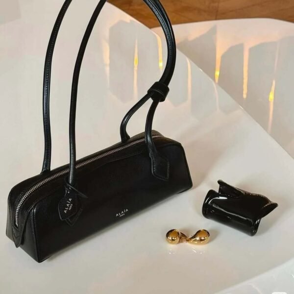 Alaïa Le Teckel Medium Bag