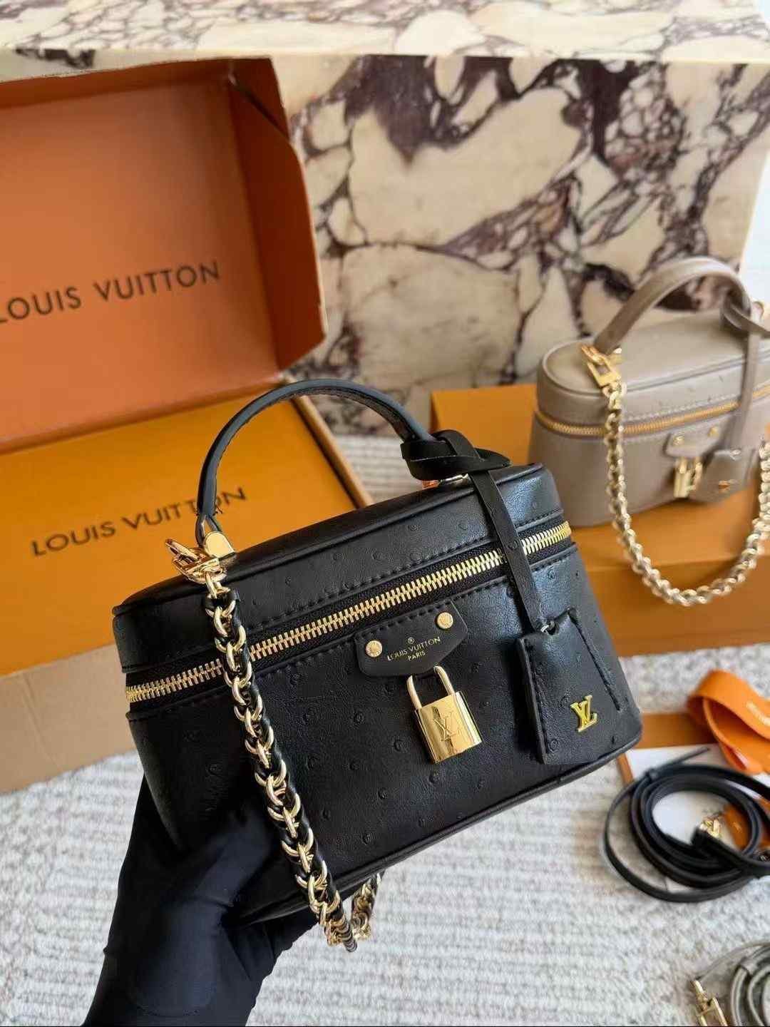 Louis Vuitton vanity Chain Pouch Black