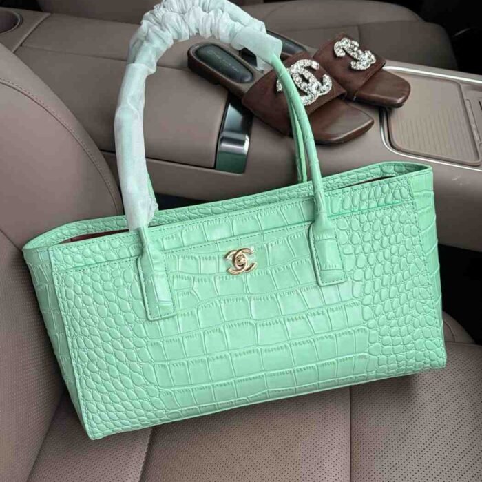 Chanel Cerf Shopping Bag Mint Green Crocodile-Embossed Calfskin Leather