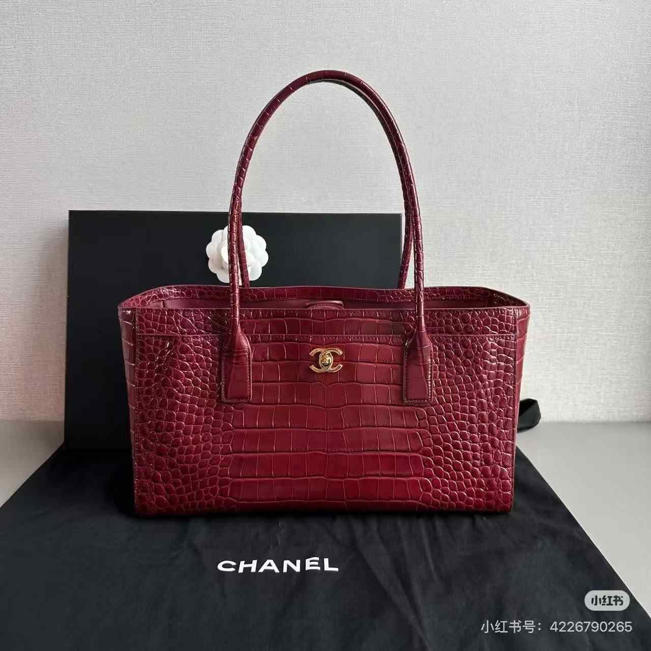 Chanel Cerf Shopping Bag Burgundy Crocodile-Embossed Calfskin Leather