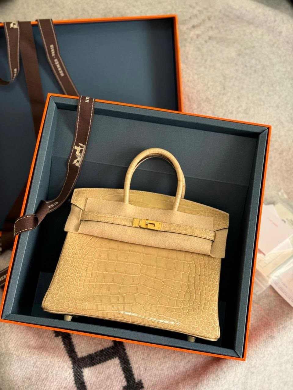 Hermes Birkin 25 Shiny Crocodile Bag