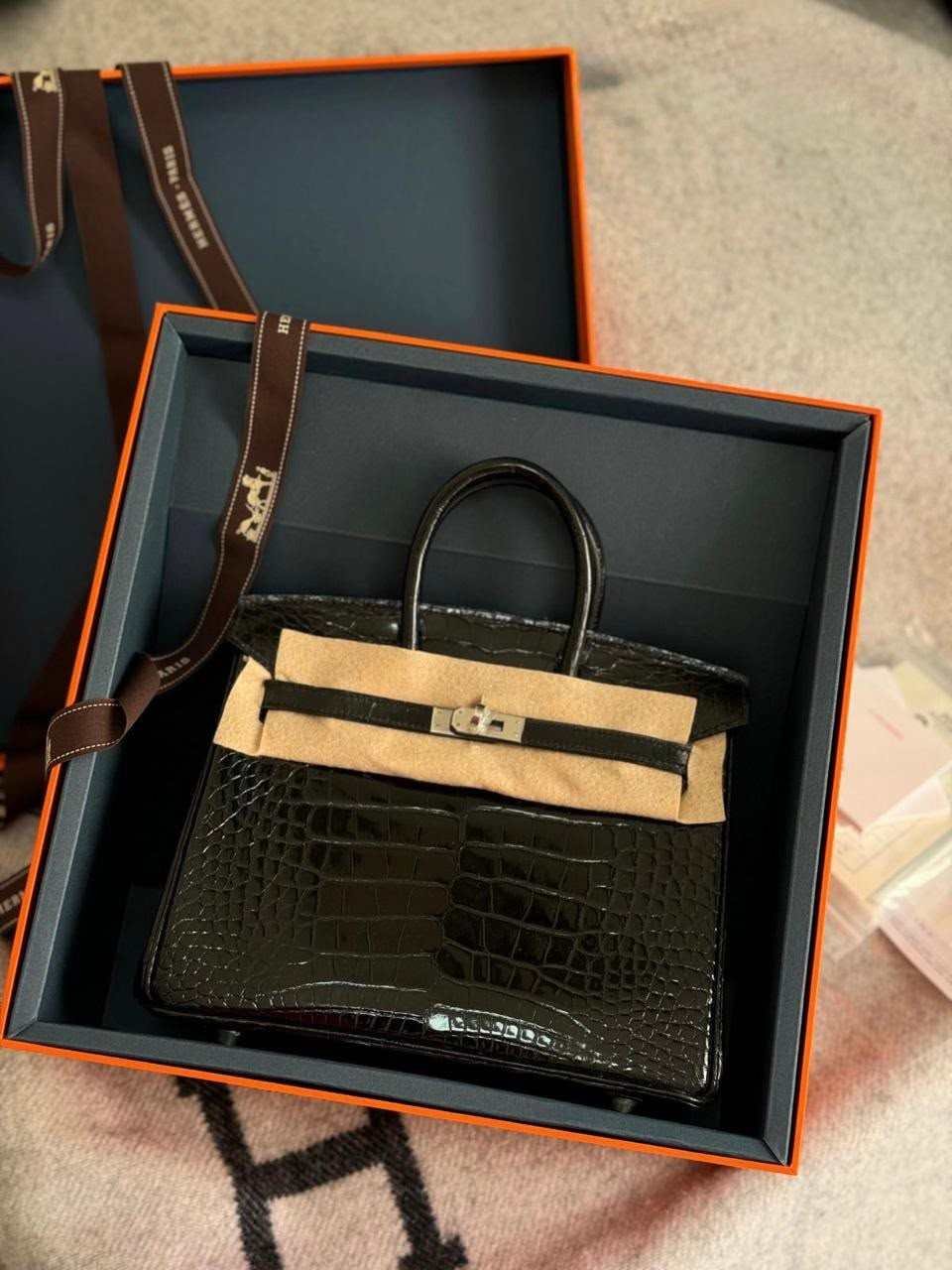 Hermes Birkin 25 Shiny Crocodile Bag