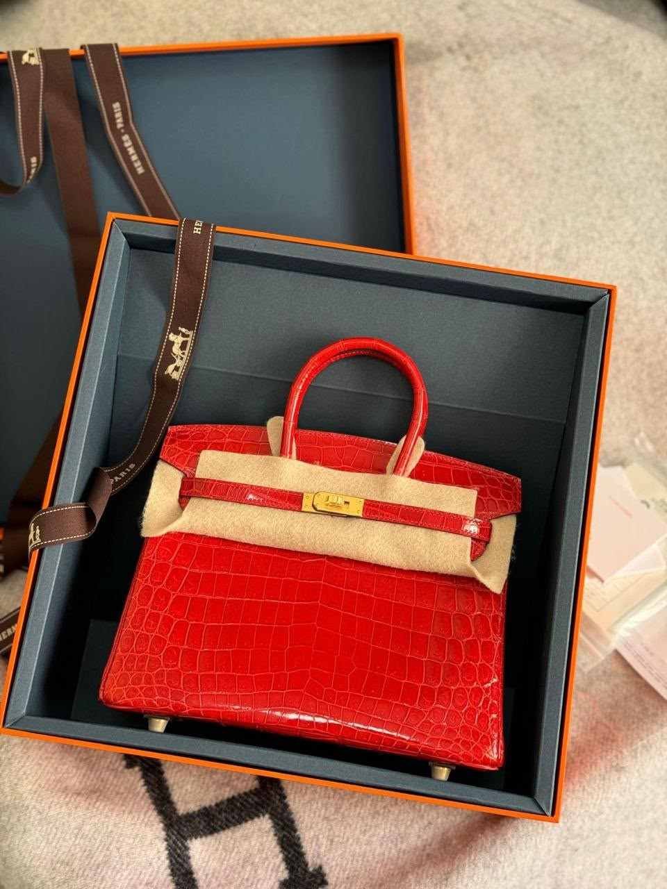 Hermes Birkin 25 Shiny Crocodile Bag